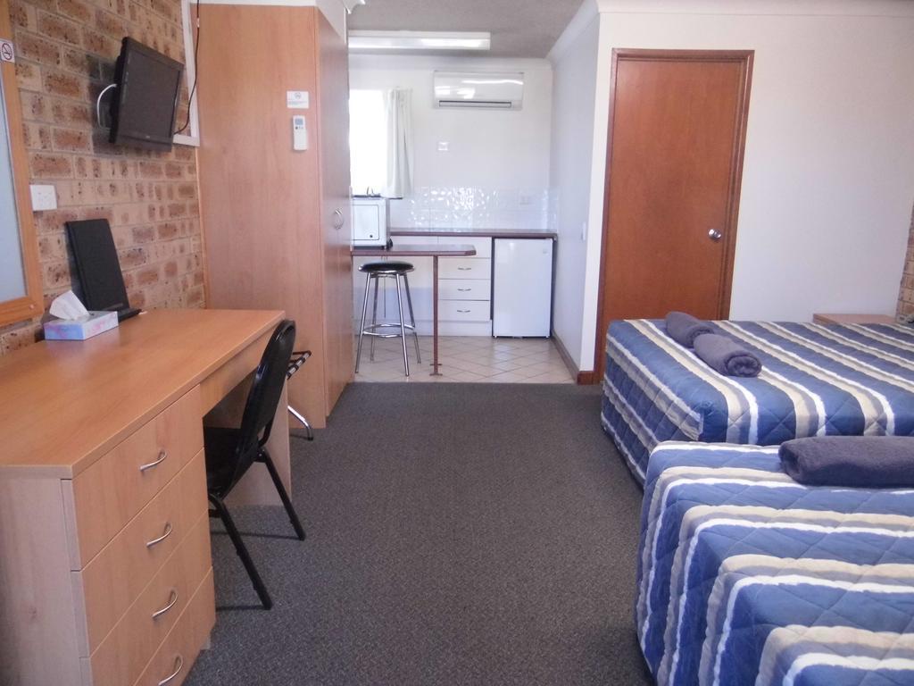 Nanango Fitzroy Motel Zewnętrze zdjęcie