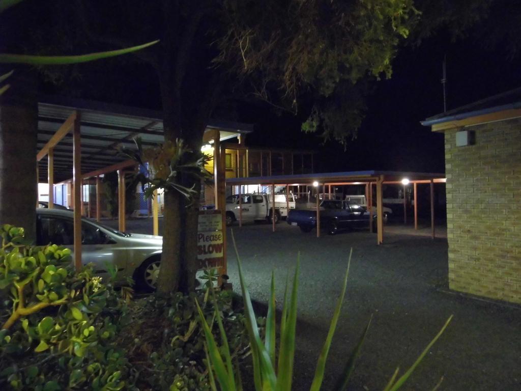 Nanango Fitzroy Motel Zewnętrze zdjęcie